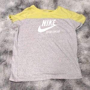 Nike EUC t-shirt